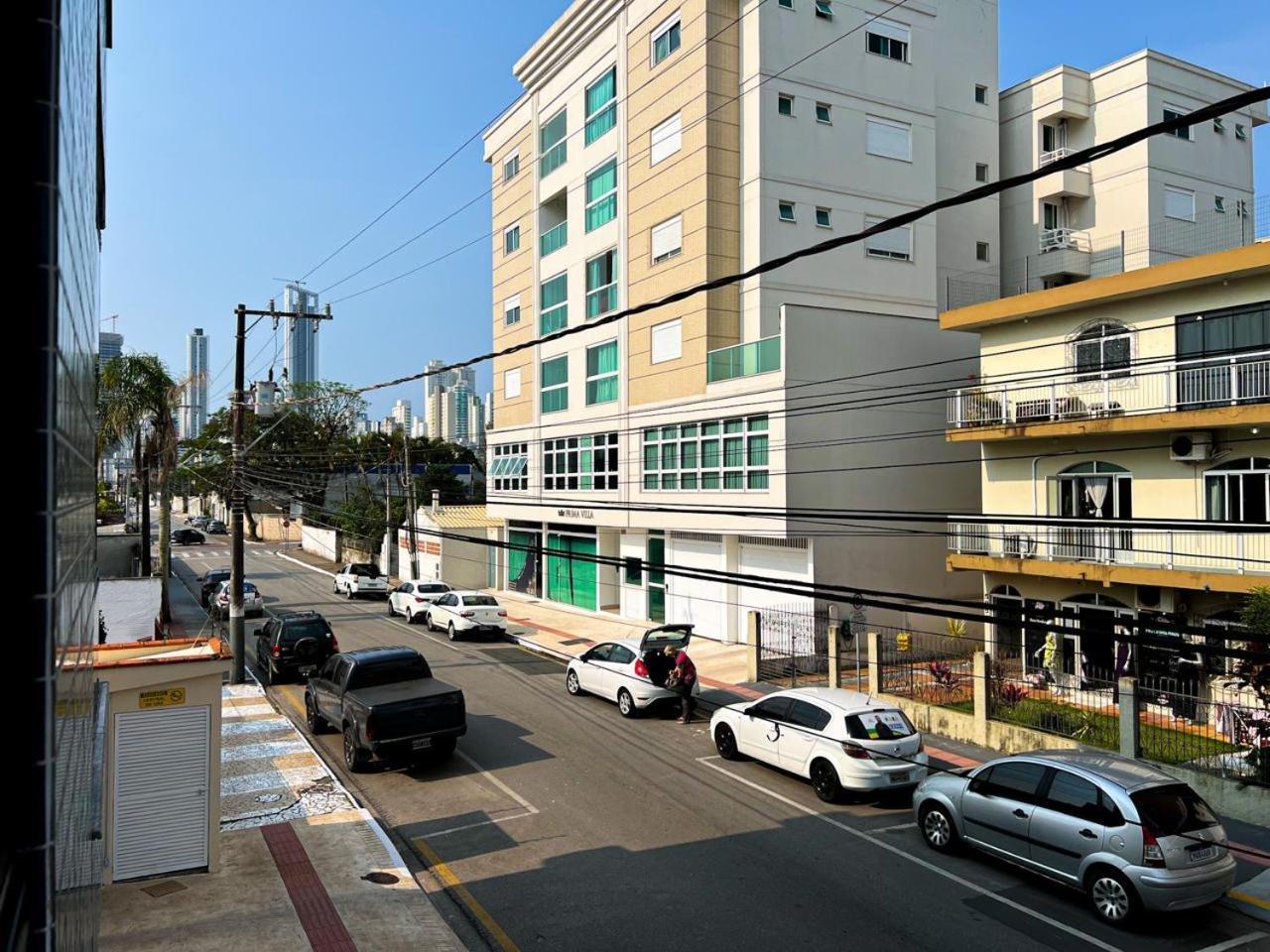 Lindo Apto Balneario Camboriu 1200 M Praia Central ภายนอก รูปภาพ